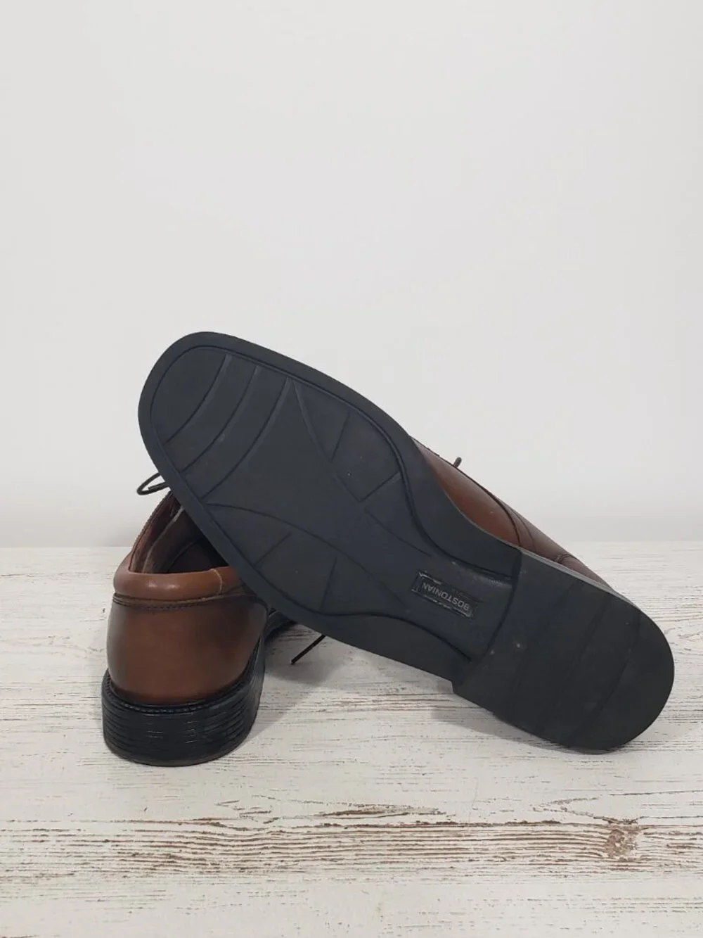 Bostonian brown leather